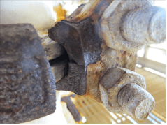 Damaged weldless joint