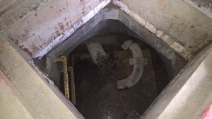 The worst manhole ever!