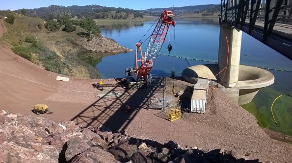 MGS Crane Mat on temporary gravity retaining  wall.