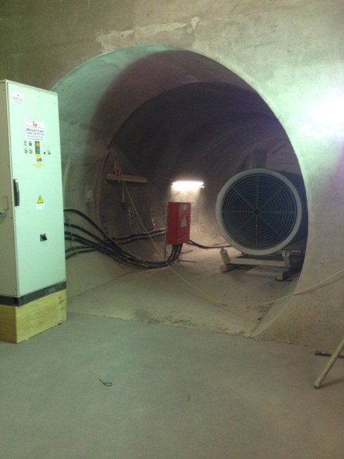 Fan in Feeder Tunnel