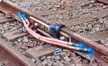 The joint is bypassed with cables until the GIJ 'goes live'.